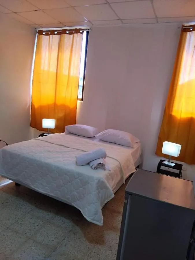 Hotel Monumental Santo Domingo 0*,
