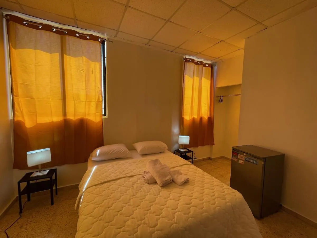 Hostel Hotel Colonial Blanco Santo Domingo